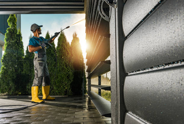Best Pool Deck Cleaning  in Houghton Lake, MI